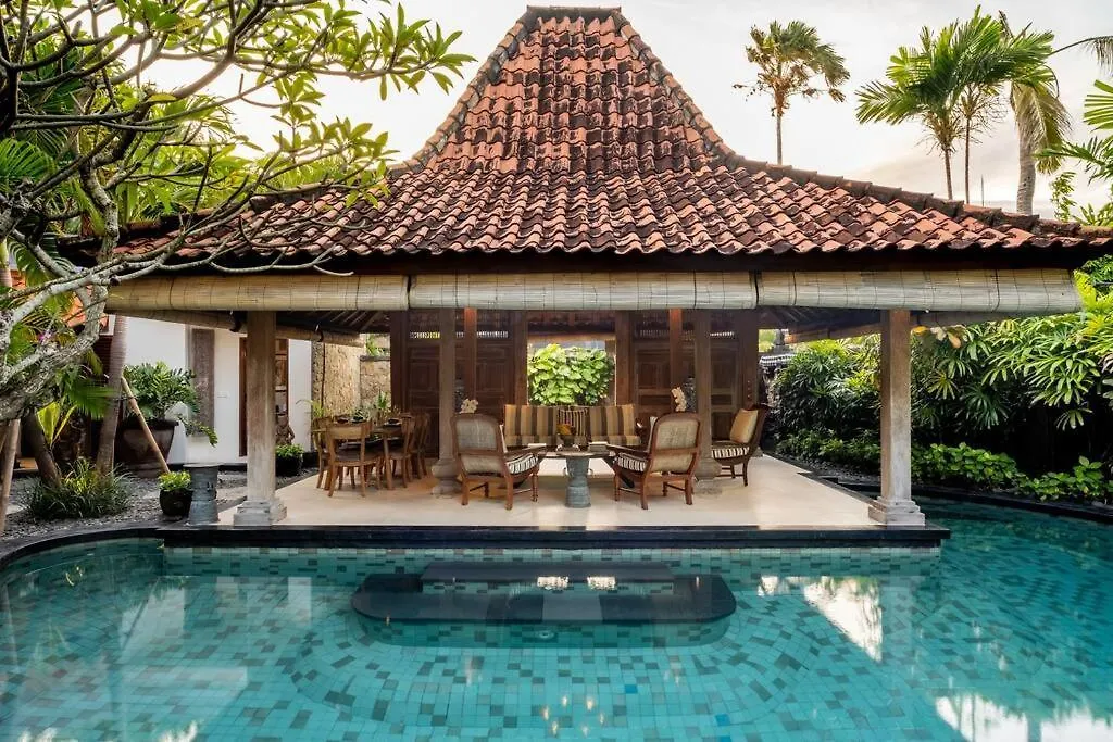 Villa Oost Indies Fully Staffed Luxury Villa, Walk To The Beach Experience True Balinese Style With All Modern Luxuries Seminyak