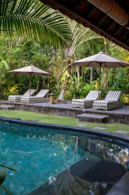 Villa Oost Indies Fully Staffed Luxury Villa, Walk To The Beach Experience True Balinese Style With All Modern Luxuries Seminyak