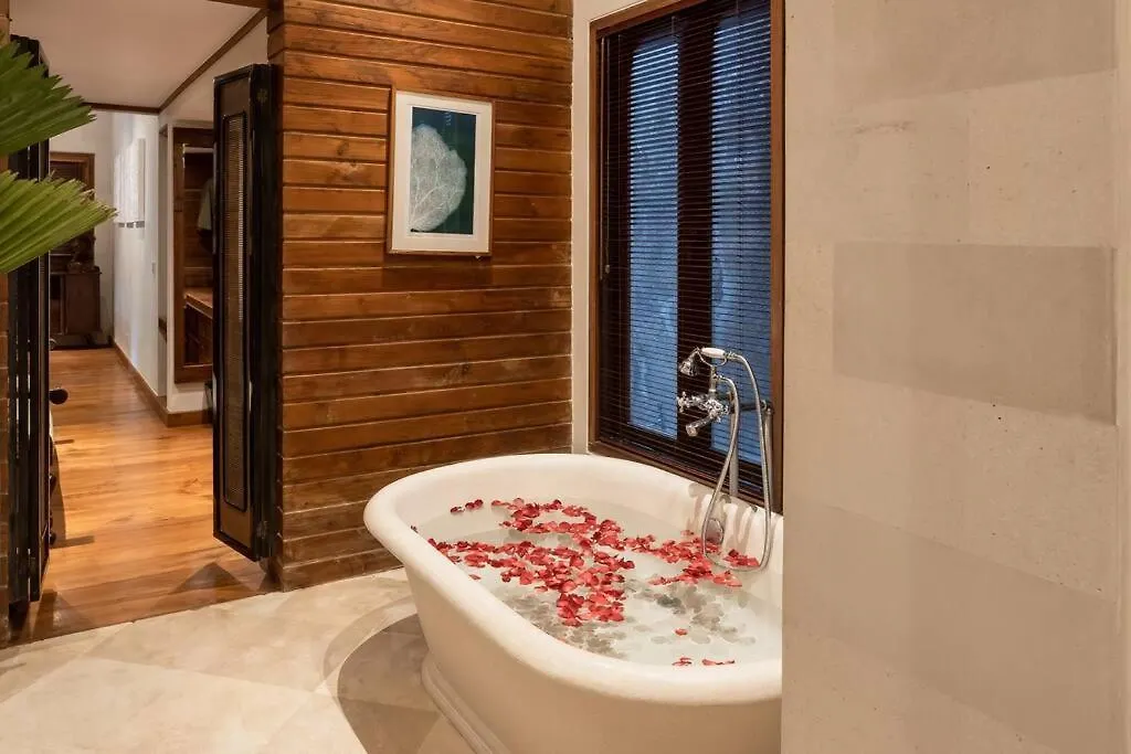 סמיניאק Villa Oost Indies Fully Staffed Luxury Villa, Walk To The Beach Experience True Balinese Style With All Modern Luxuries 0*,  אינדונזיה