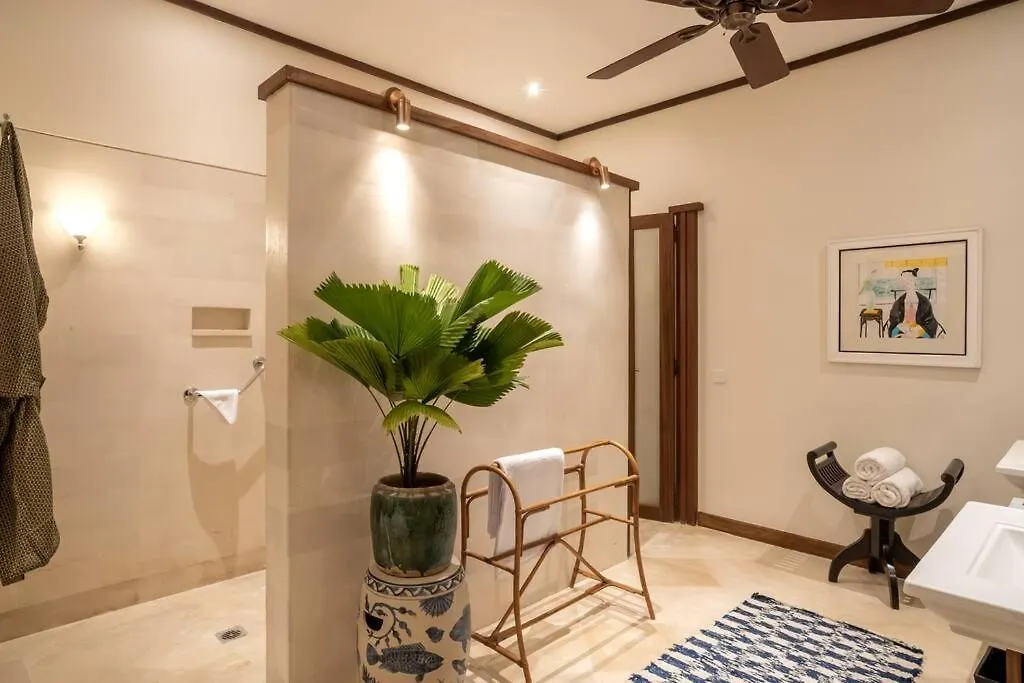 סמיניאק Villa Oost Indies Fully Staffed Luxury Villa, Walk To The Beach Experience True Balinese Style With All Modern Luxuries 0*,  אינדונזיה