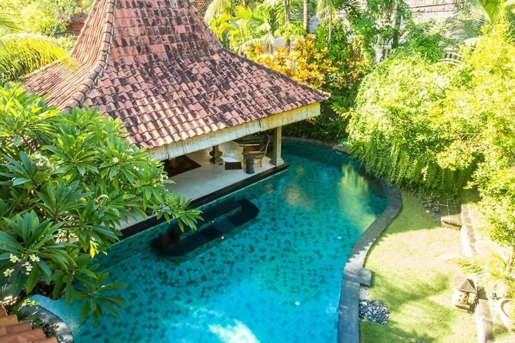 סמיניאק Villa Oost Indies Fully Staffed Luxury Villa, Walk To The Beach Experience True Balinese Style With All Modern Luxuries 0*,